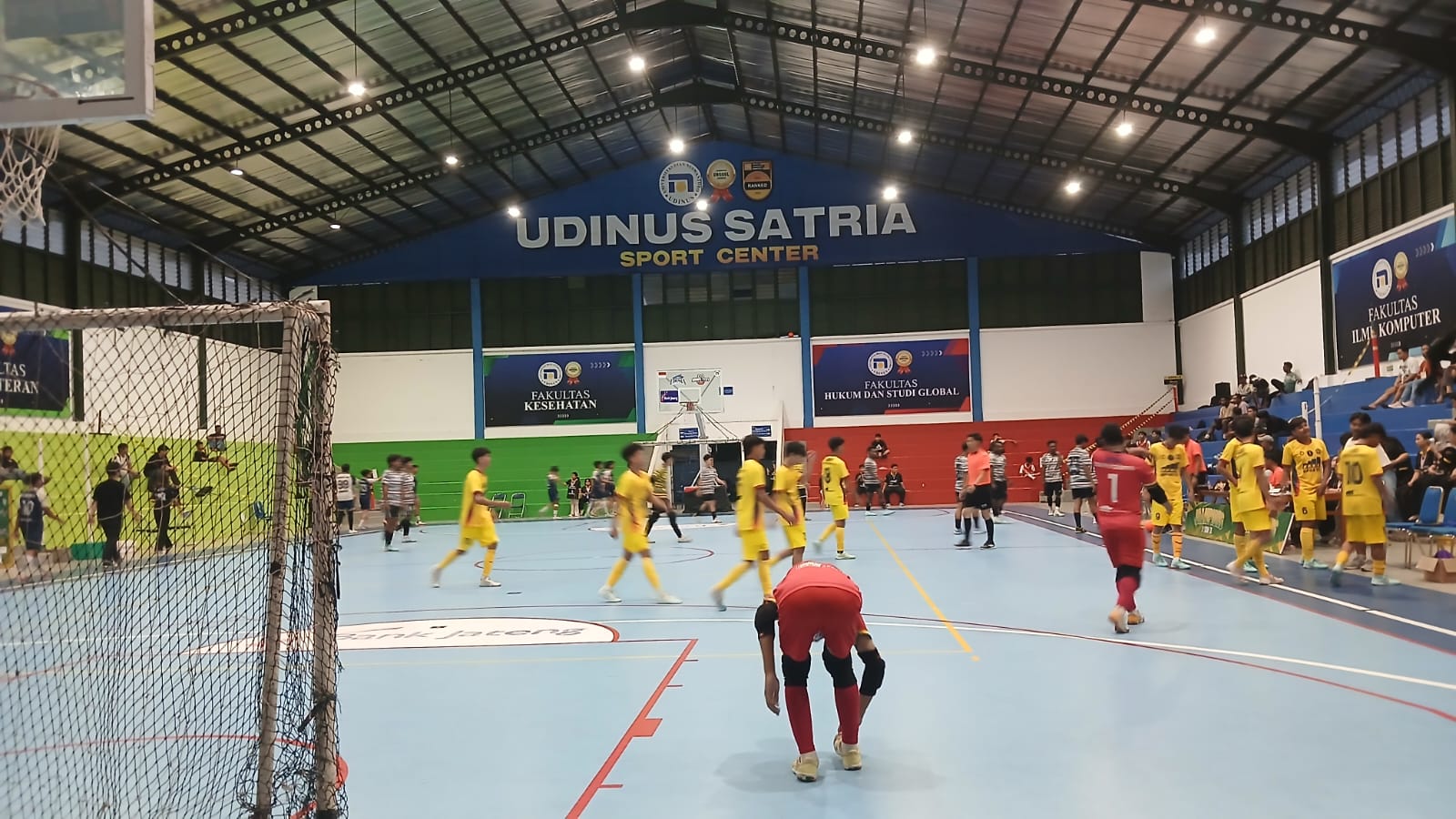 Pertandingan Day 3 SMA SINT LOUIS vs SMAN 10 SEMARANG
